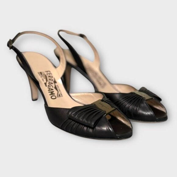 Salvatore Ferragamo Black Leather Bow Slingback Sandals 7M Peep Toe Retro Classy - Picture 1 of 11